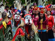 Menilik Sejarah dan Makna Gelaran Festival Erau di Kutai Kartanegara