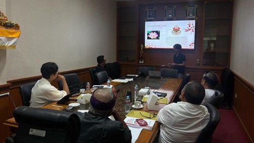 Penjurian tahap II dengan presentasi karya dan penetapan pemenang dilaksanakan di Ruang Rapat Diskominfo Kabupaten Gianyar, Kamis (16/4/2026). (Dok Pemkab Gianyar)