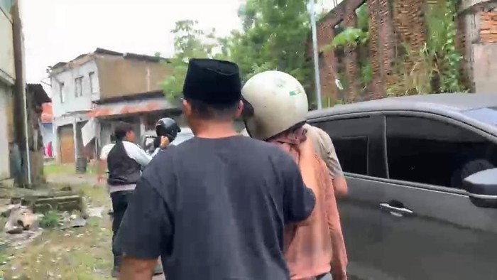Polisi menangkap pengedar dan pengguna obat keras ilegal di Bogor. (Dok. Istimewa)
