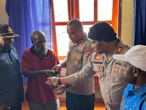 4 Polisi Luka Saat Bentrokan Maut Antarwarga di Tolikara, Senpi Dirampas