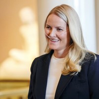 Putri Norwegia Tampil dengan Selang Oksigen di Tengah Sorotan Skandal Epstein