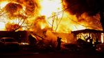 Serangan Rudal Rusia Picu Kebakaran Hebat di Kyiv