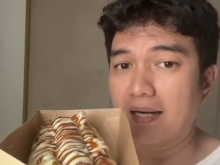 Setelah Burgernya Viral, Aldi Taher Kini Jualan Hot Dog Odadog
