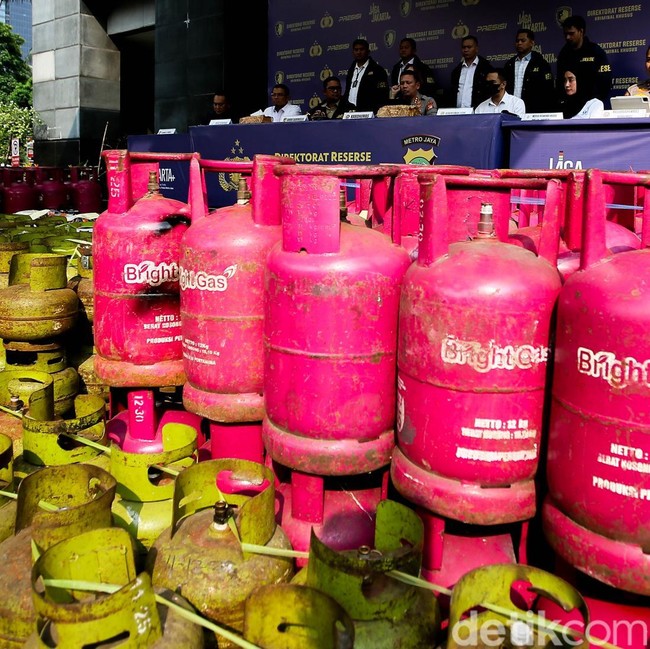 Terbongkar! Sindikat Oplos Elpiji Raup Rp2,7 Miliar