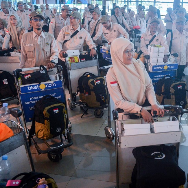 460 Petugas Haji Berangkat ke Arab Saudi