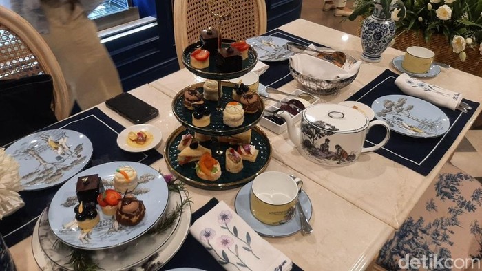 Afternoon tea di La Boutique Gourmande, Le Meridian Jakarta