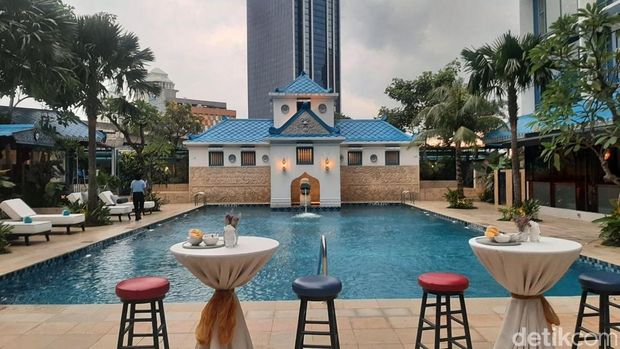 Afternoon tea di La Boutique Gourmande, Le Meridian Jakarta
