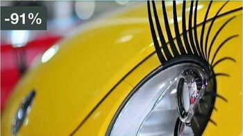 Bulu mata untuk lampu mobil. Mobil juga butuh tampil cantik. Lampu depan pun dipasangi bulu mata, biar makin “genit” di jalanan.Foto: Boredpanda