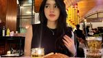 Davina Karamoy Bagikan Momen Makan di Resto, Nikmati Ramen dan Steak