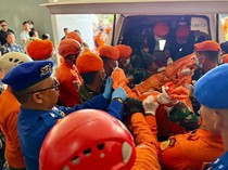 Tiba di Pontianak, 8 Jenazah Korban Heli PK-CFX Langsung Diidentifikasi