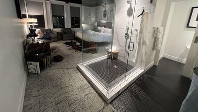 8 Potret Desain Hotel Zonk yang Bikin Tamu Geregetan