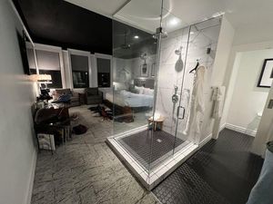 8 Potret Desain Hotel Zonk yang Bikin Tamu Geregetan