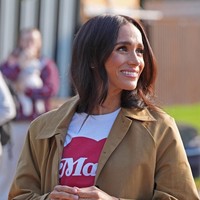 Pesan Menyentuh di Balik Kaus Meghan Markle saat Kunjungi Australia