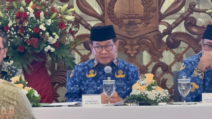 Gubernur DKI Jakarta Pramono Anung di Balai Kota Jakarta, Jumat (17/4/2026).