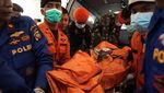 6,5 Jam Waktu Evakuasi 8 Korban Helikopter Jatuh di Sekadau