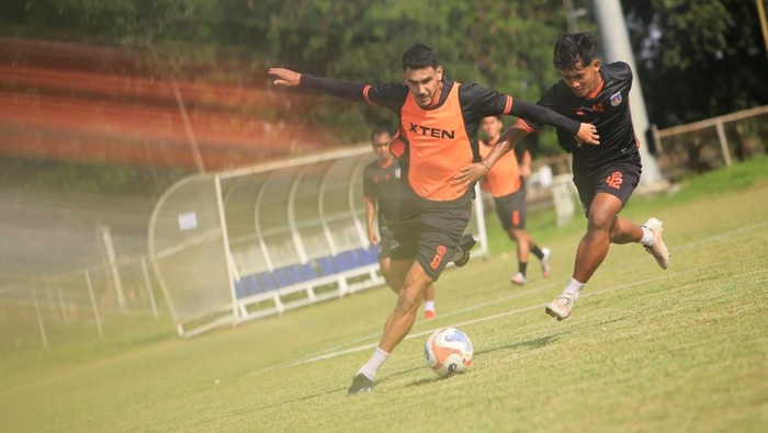Juninho Cabral kembali bermain pada laga melawan Persikad.