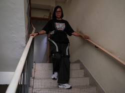 Kaki Robot Bantu Korban Kebakaran Apartemen Hong Kong