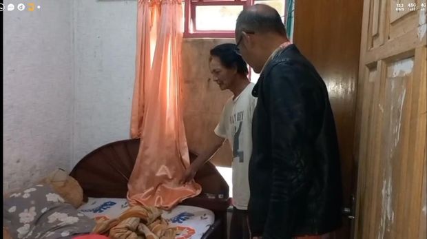 Kawanan monyet serang rumah warga di Tasikmalaya