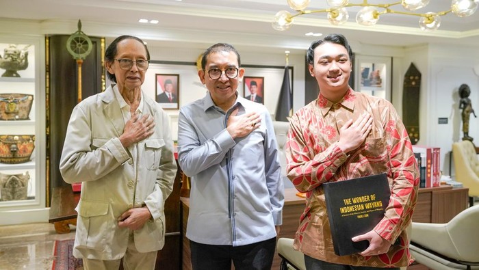 Menbud Fadli Zon terima audiensi dari Broadwayang Production.