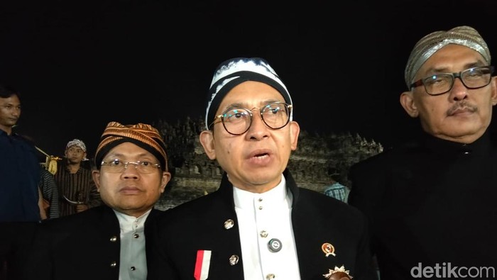 Menteri Kebudayaan Fadli Zon di Candi Borobudur, Kabupaten Magelang, Jumat (17/4/2026) malam.