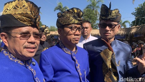 Menteri Desa dan Pembangunan Daerah Tertinggal, Yandri Susanto, saat menghadiri HUT ke-68 Lombok Barat, Jumat (17/4/2026). (Foto: M Zahiruddin/detikBali)