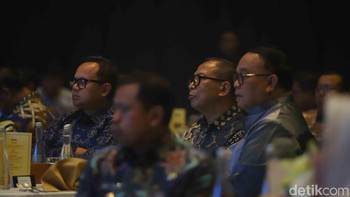 Menutup pernyataannya, Meutya menekankan bahwa komitmen bersama diperlukan untuk mewujudkan Indonesia yang semakin terhubung, dengan ekosistem digital yang aman, inklusif, dan berkelanjutan bagi seluruh masyarakat.