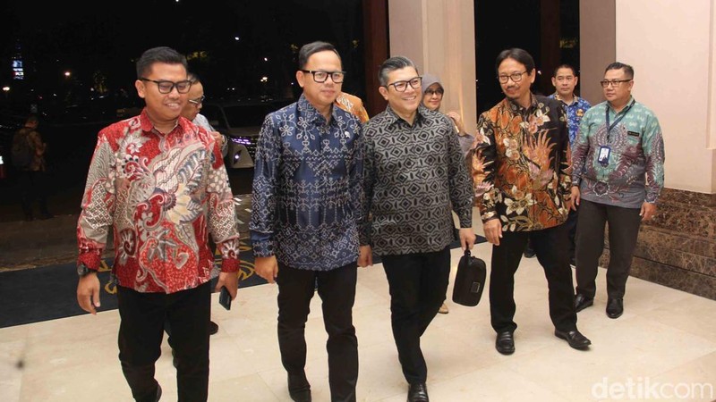 Menteri Komunikasi dan Digital (Menkomdigi) RI, Meutya Hafid, memberikan apresiasi terhadap inisiatif detikcom dalam menggelar Apresiasi Konektivitas Digital 2026.