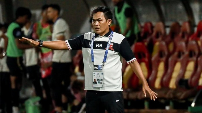 Pelatih interim Madura United, Rakhmad Basuki