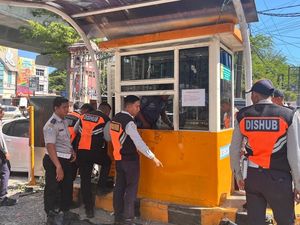Portal Parkir di Pettarani Square Makassar Dibongkar gegara Tak Punya Izin