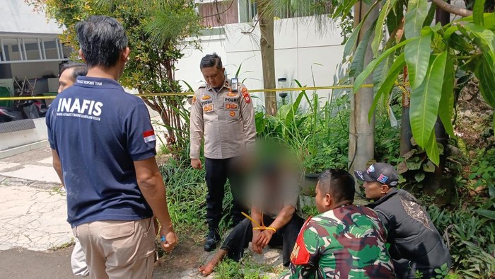 Polisi amankan pelaku penusukan pemuda di sebuah kontrakan di Ngamprah, Kabupaten Bandung Barat (KBB)