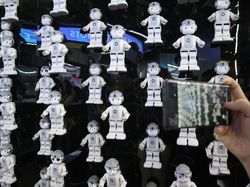 Robot Cerdas Ala Manusia Dipamerkan, Shenzhen Jadi Pusat Inovasi
