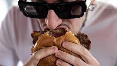 Top 10 Negara yang Paling Banyak Makan, Indonesia Tak Masuk Daftar!