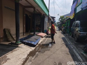 PO SAN di Sukoharjo Janjikan Kompensasi Imbas Limbah Oli Terbawa Banjir