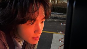 Penampilan perdana Won Gyu Bin di layar lewat BITCH X RICH 2. (Foto: dok. Instagram @nnekorea)