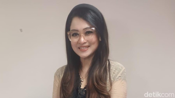Zeda Salim ubah penampilan.