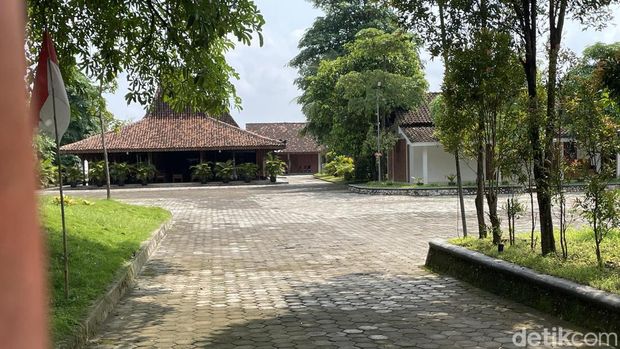 Bupati Pati Sudewo Penampakan rumah Bupati Pati nonaktif Sudewo di Desa Slungkep, Kecamatan Kayen, Pati, Sabtu (18/4/2026).