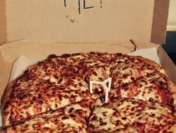 Deretan Momen Lamaran Paling Nyeleneh yang Sempat Vital di Internet