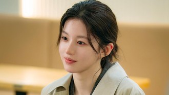 Sinopsis We Are All Trying Here, Drakor Comeback Go Youn Jung Jadi Produser