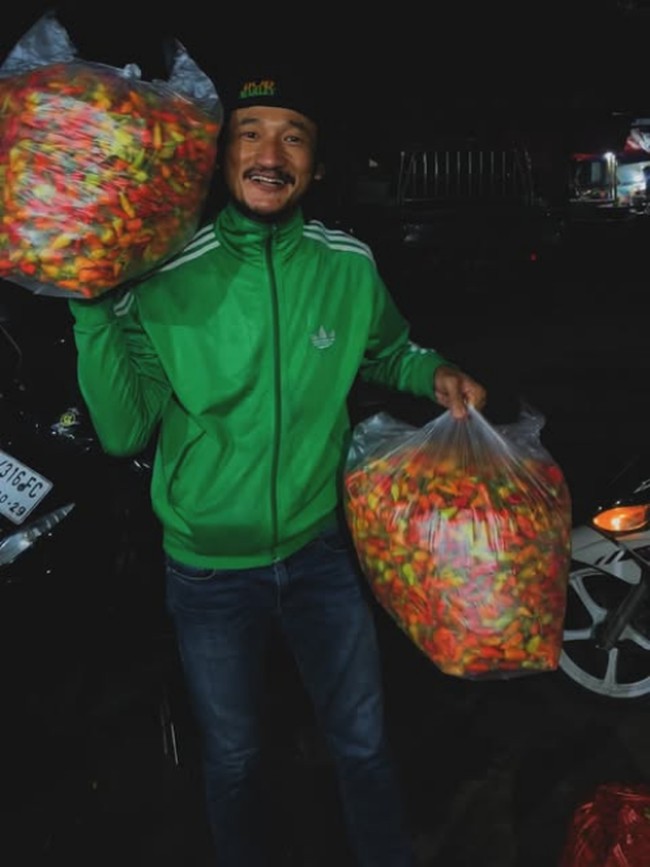 Isa Bajaj Buka Warung Tempong, Pakai Tomat hingga Kol Kebun Sendiri