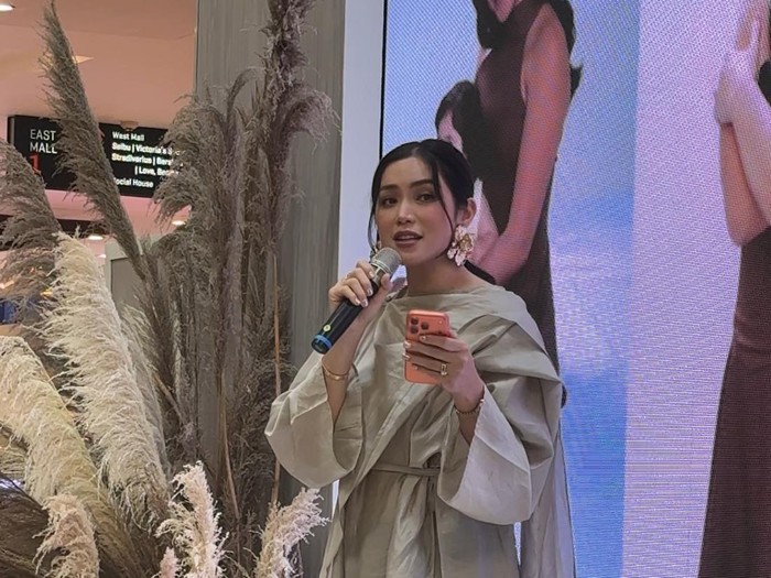 Jessica Iskandar di acara SOS: Strength of Sensitivity bersama AVEENO