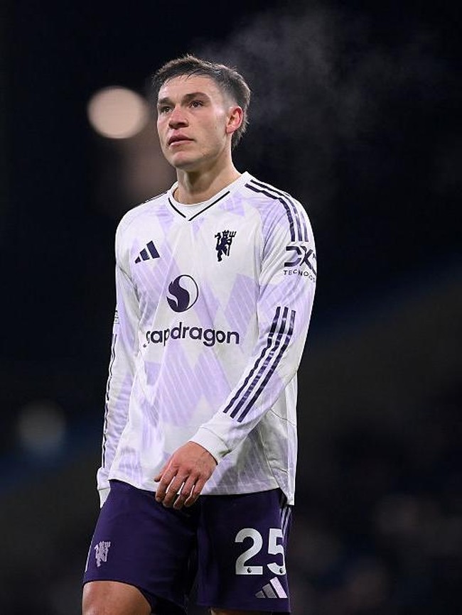 Manuel Ugarte Main, MU Banyak Kalahnya