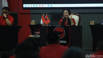 Megawati Beri Arahan Pada Peringatan 71 Tahun KAA