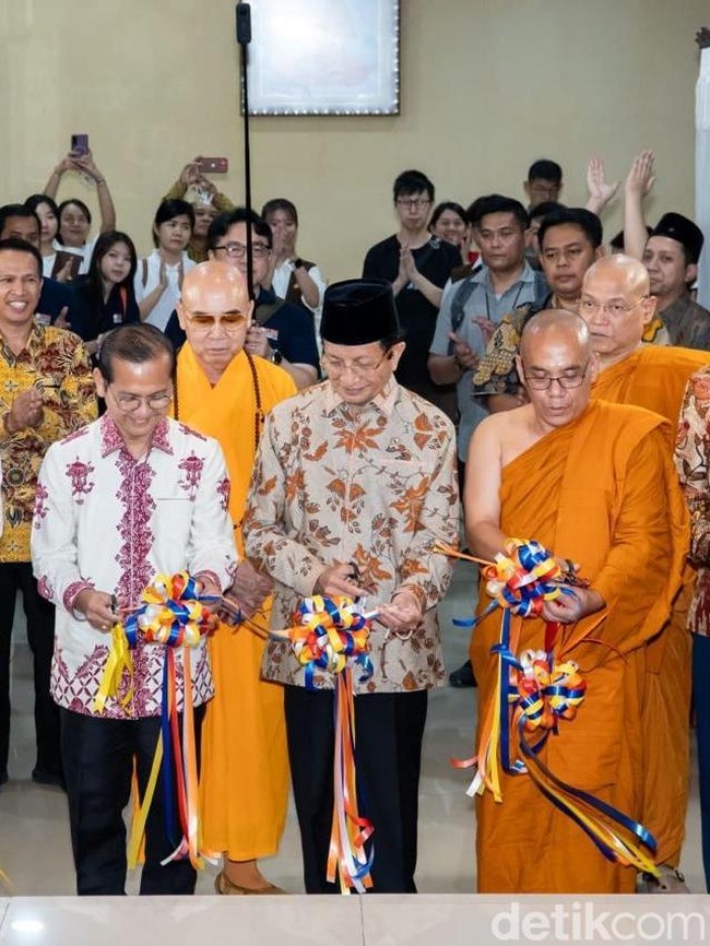 Menag Nasaruddin Umar Hadiri Perayaan 67 Tahun Sangha Agung Indonesia