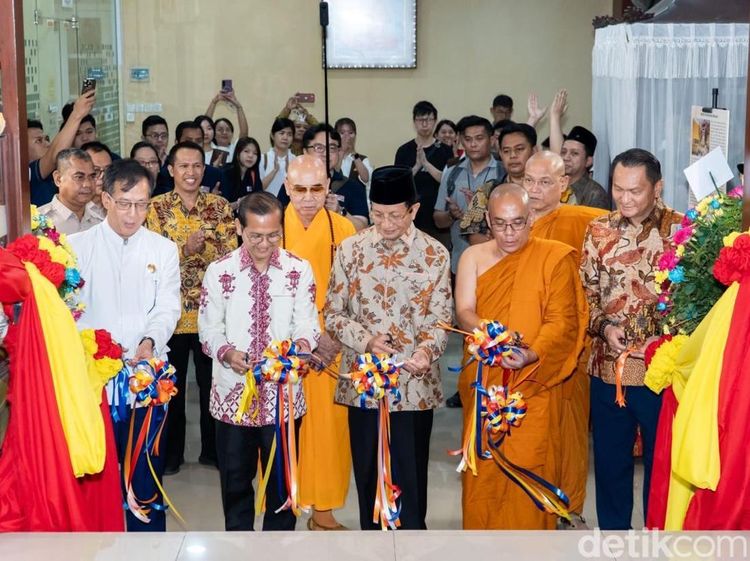 Menag Nasaruddin Umar Hadiri Perayaan 67 Tahun Sangha Agung Indonesia