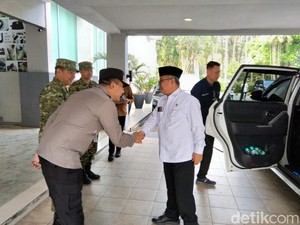 Prabowo Bakal Isi Retret Ketua DPRD, Mendidaksmen-Kepala BGN Tiba di Akmil