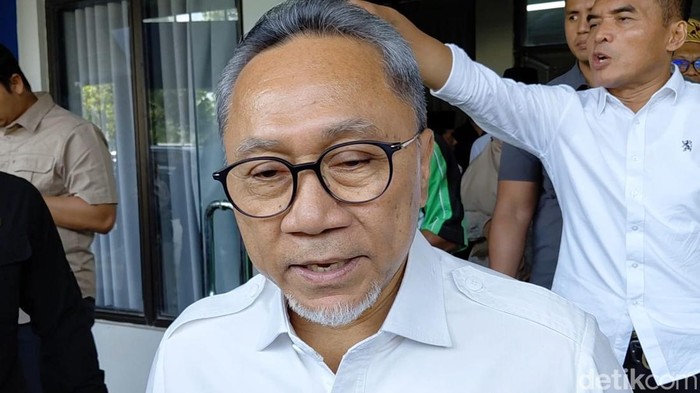 Menko Pangan, Zulkifli Hasan saat ditemui wartawan usai menjadi keynote speaker dalam Seminar Nasional yang digelar Pimpinan Daerah Muhammadiyah Banyumas bersama Universitas Muhammadiyah Purwokerto, Sabtu (18/4/2026).