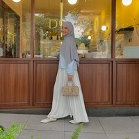 Tetap Modest Tapi Fashionable, Ini Gaya Hijab Syari ala Nabila Ishma