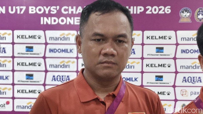 Pelatih Timnas Laos U-17, Supachai Klangkrasae