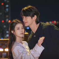 IU-Byeon Woo Seok Ciuman di Perfect Crown, Cek Daftar Pemain Drakornya