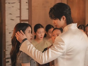 Ramalan Zodiak Cinta 21 April: Capricorn Jaga Perasaan, Aquarius Hindari Drama